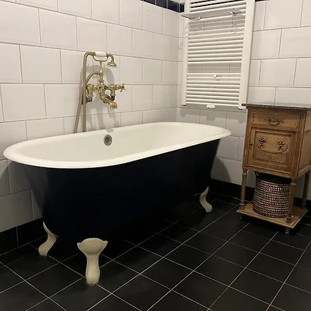 Wijnpakhuis Den Bosch Дом отдыха *